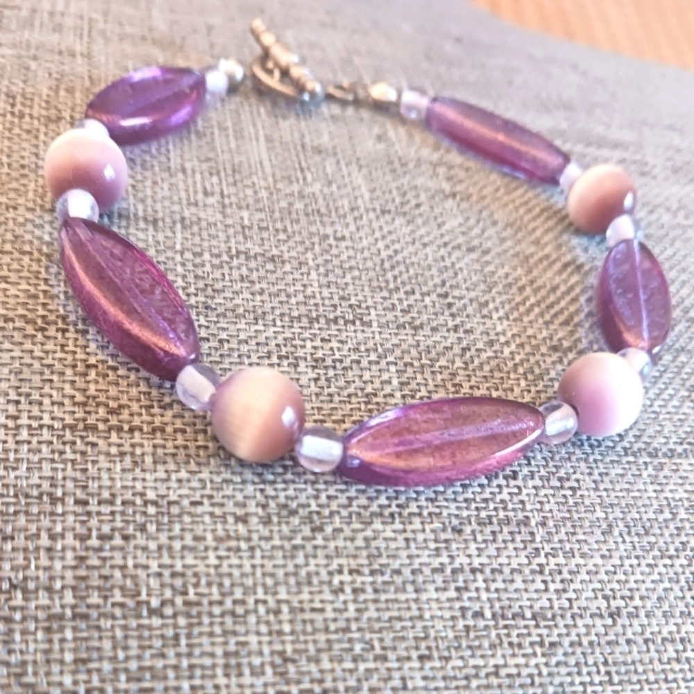 Handmade Purple Bracelet w/ Cats Eye and Czech Glass Beads - New Item (7")